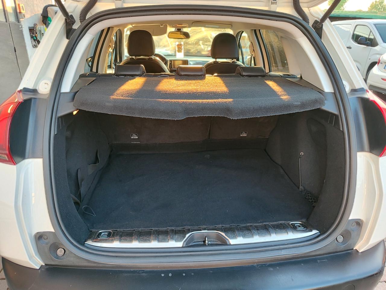 Peugeot 2008 BlueHDi 100 Allure