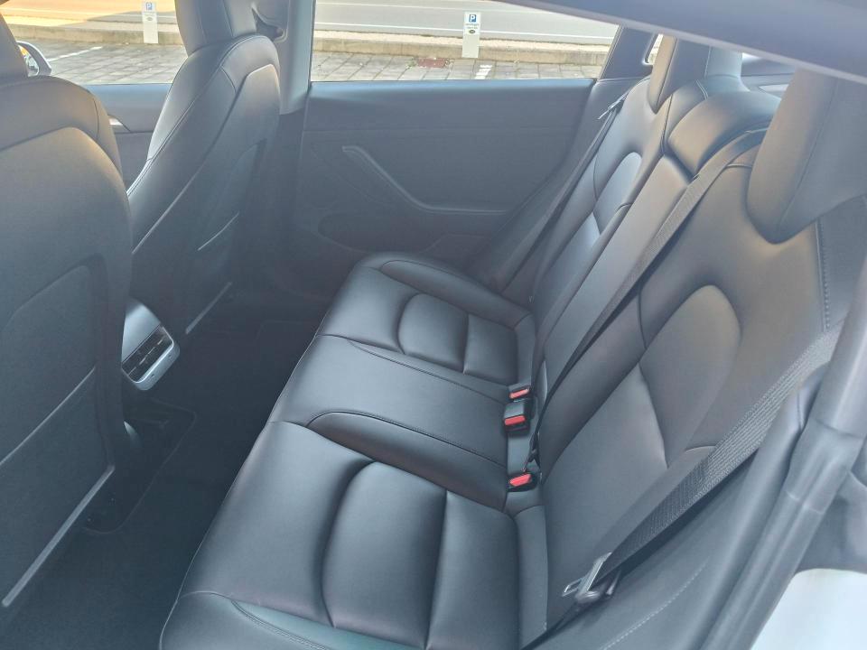 Tesla Model 3 Standard rwd Plus