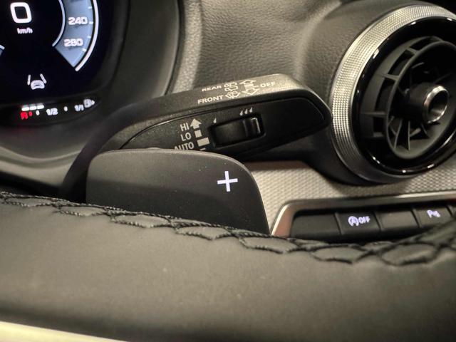 AUDI Q2 35 TDI S tronic Business Advanced