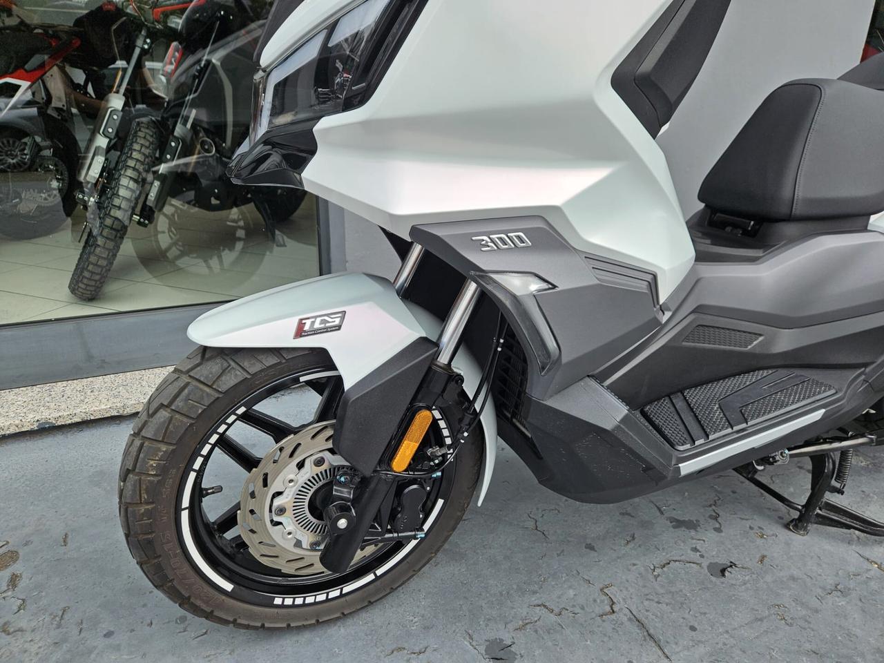 Sym ADX 300 - 2025