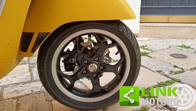 PIAGGIO Vespa GTS 300 Super Sport