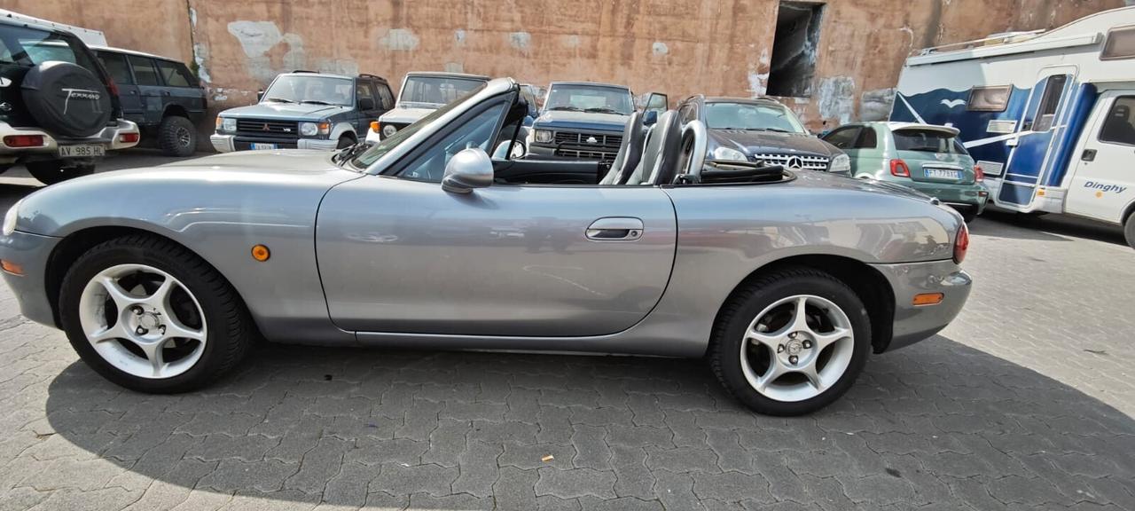 Mazda MX-5 1.6i 16V cat Rainbow
