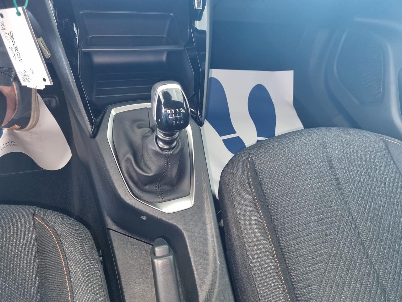 Peugeot 2008 12 PT STYLE