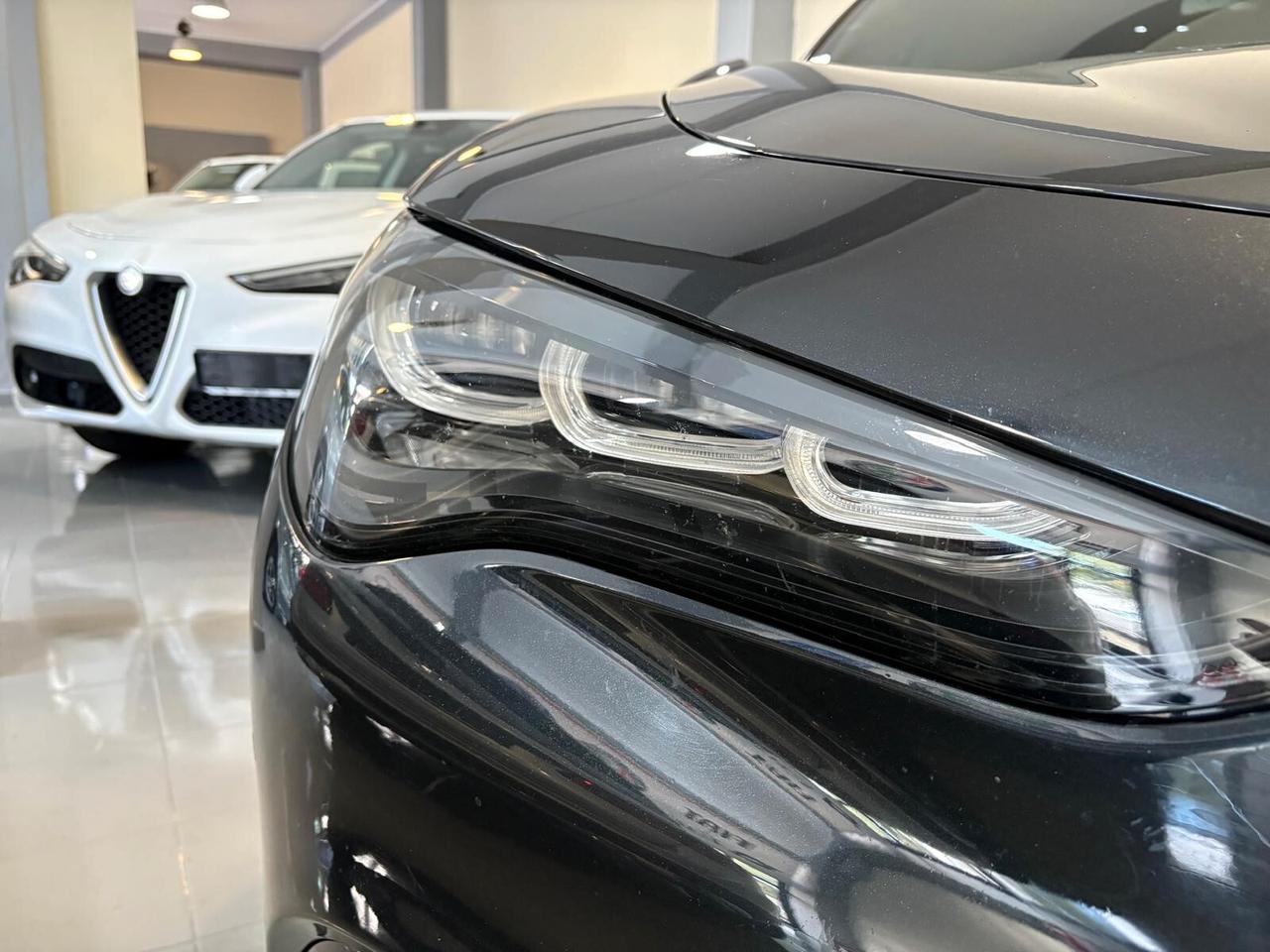 Alfa Romeo Stelvio 2.2 Turbodiesel 210 CV AT8 Q4 Super