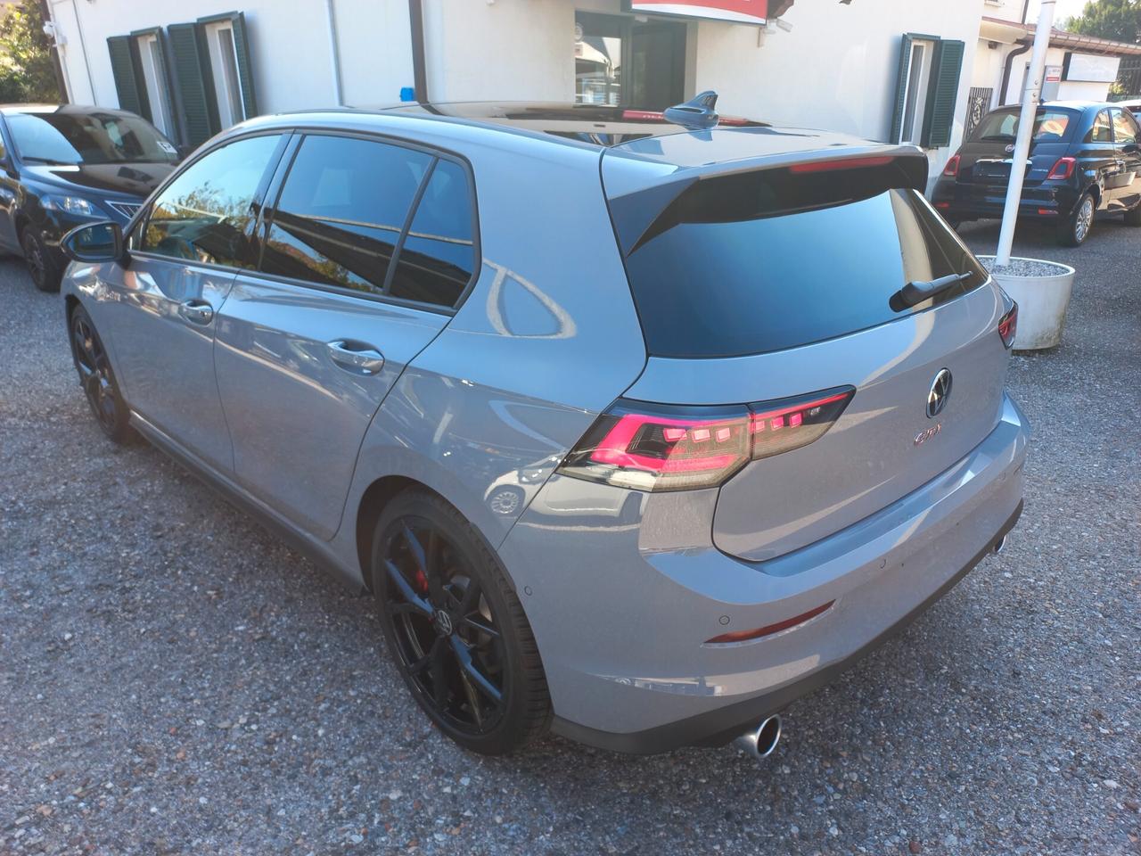 Volkswagen Golf GTI 2.0 TSI DSG