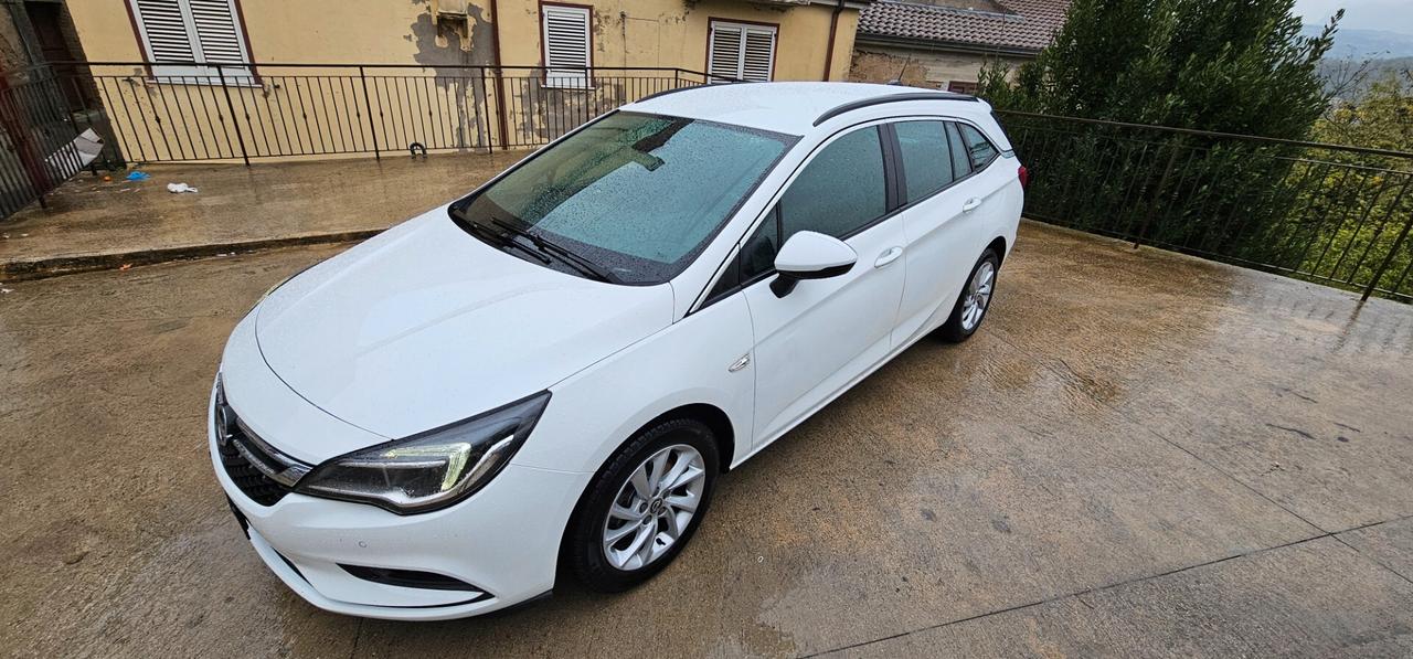 Opel Astra 1.6 CDTi 136CV Start&Stop Sports Tourer Innovation