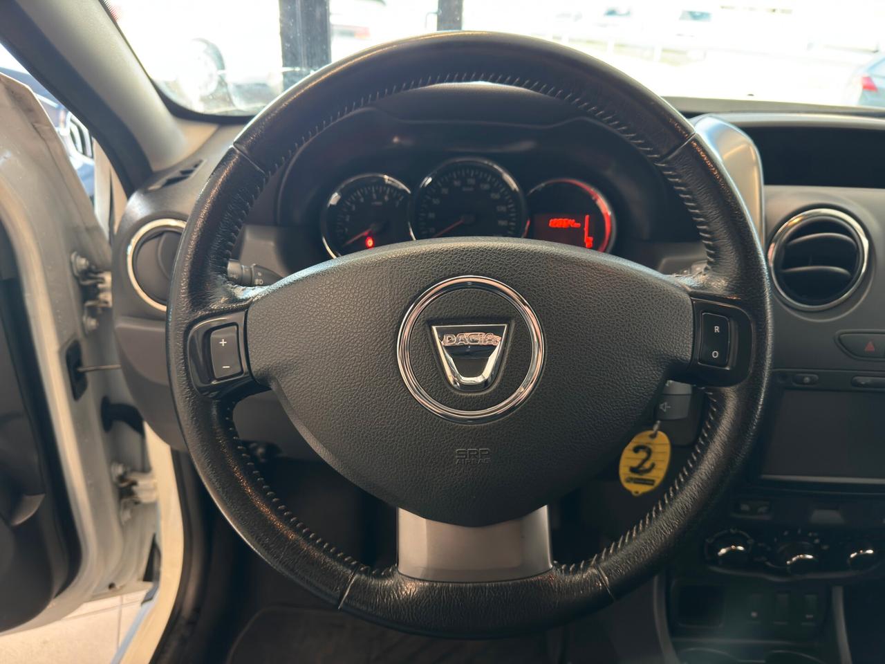 DACIA DUSTER 1.5cc 110CV 4x2 GANCIO TRAINO