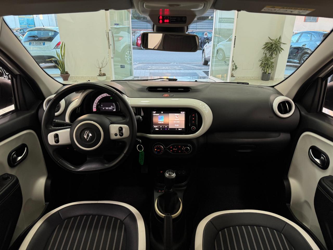 Renault Twingo 1.0 SCe 65 CV Duel2