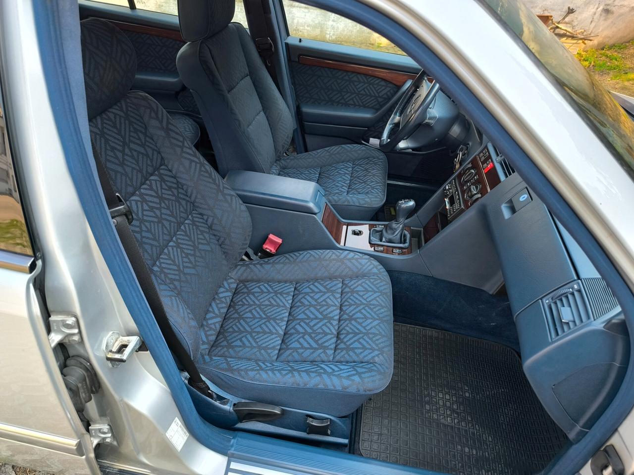 Mercedes-benz C 200 cat Elegance