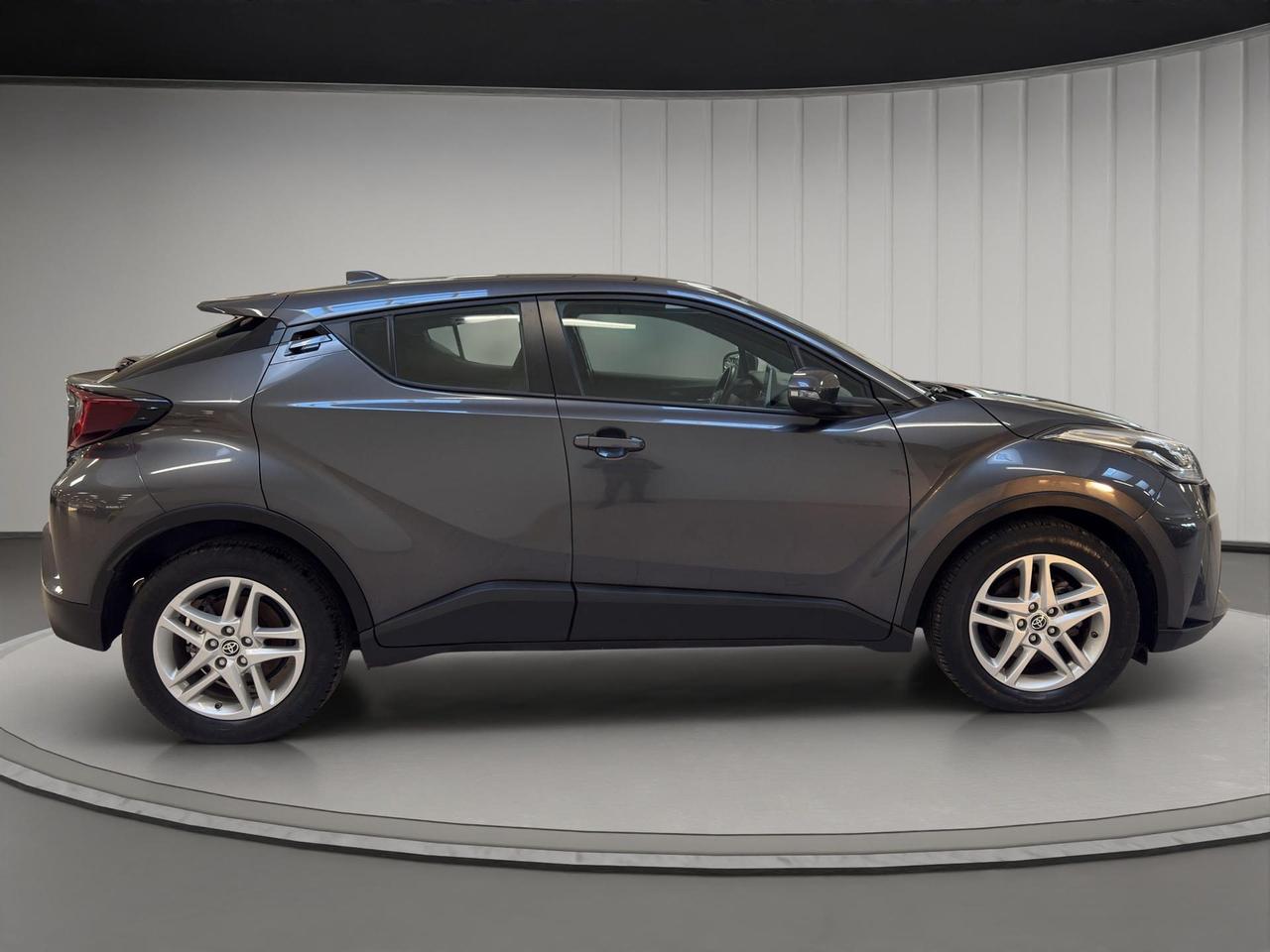 Toyota C-HR 1.8h Business e-cvt