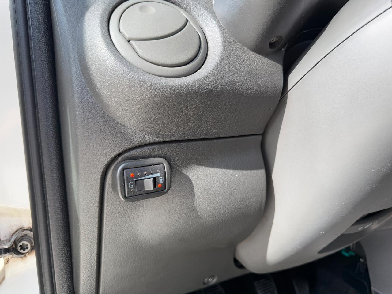 FIAT PANDA ANNO 2012 1.2 BENZINA/GPL CASA MADRE