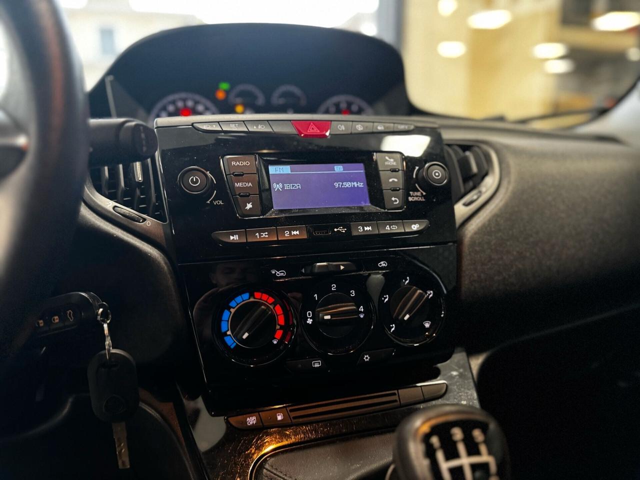 Lancia Ypsilon 1.2 69 CV 5 porte GPL Ecochic Gold