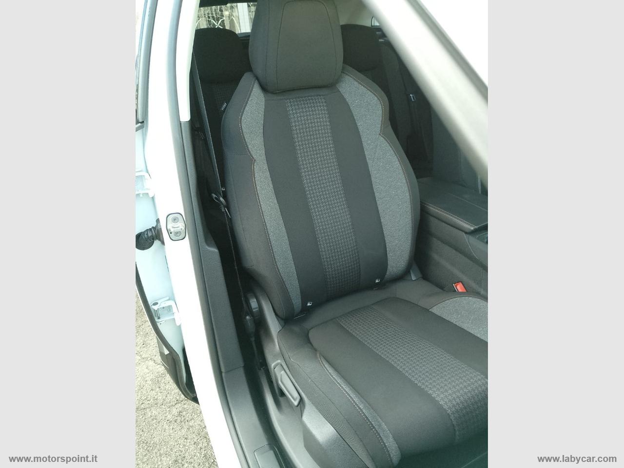 PEUGEOT 3008 BlueHDi 130 S&S Allure