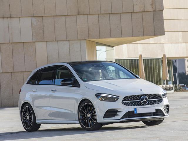 MERCEDES-BENZ B 180 d*LED/PELLE/TELEC/AUTOMATICA*