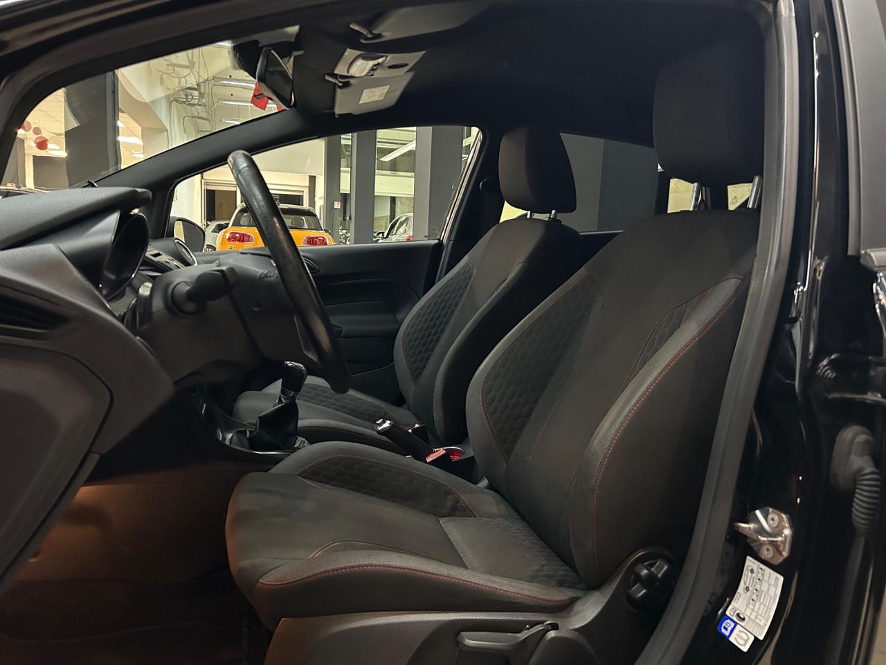 Ford Fiesta 1.5 TDCi 75CV 5 porte ST-Line