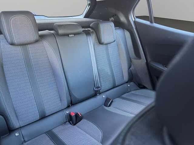 Peugeot 2008 BlueHDi 110 S&S Allure Pack