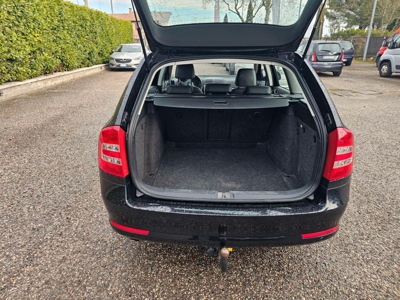 Skoda Octavia 1.6 TDI CR F.AP. Wagon Elegance