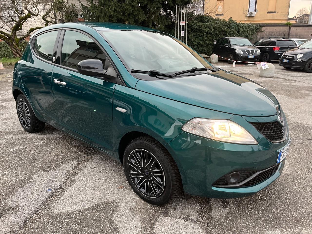 Lancia Ypsilon 1.2 69 CV 5 porte GPL Ecochic Gold