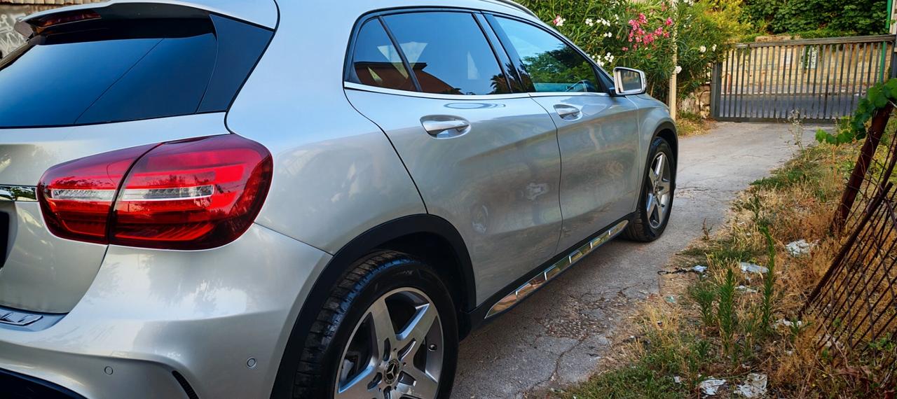 Mercedes-benz GLA 180 d Premium