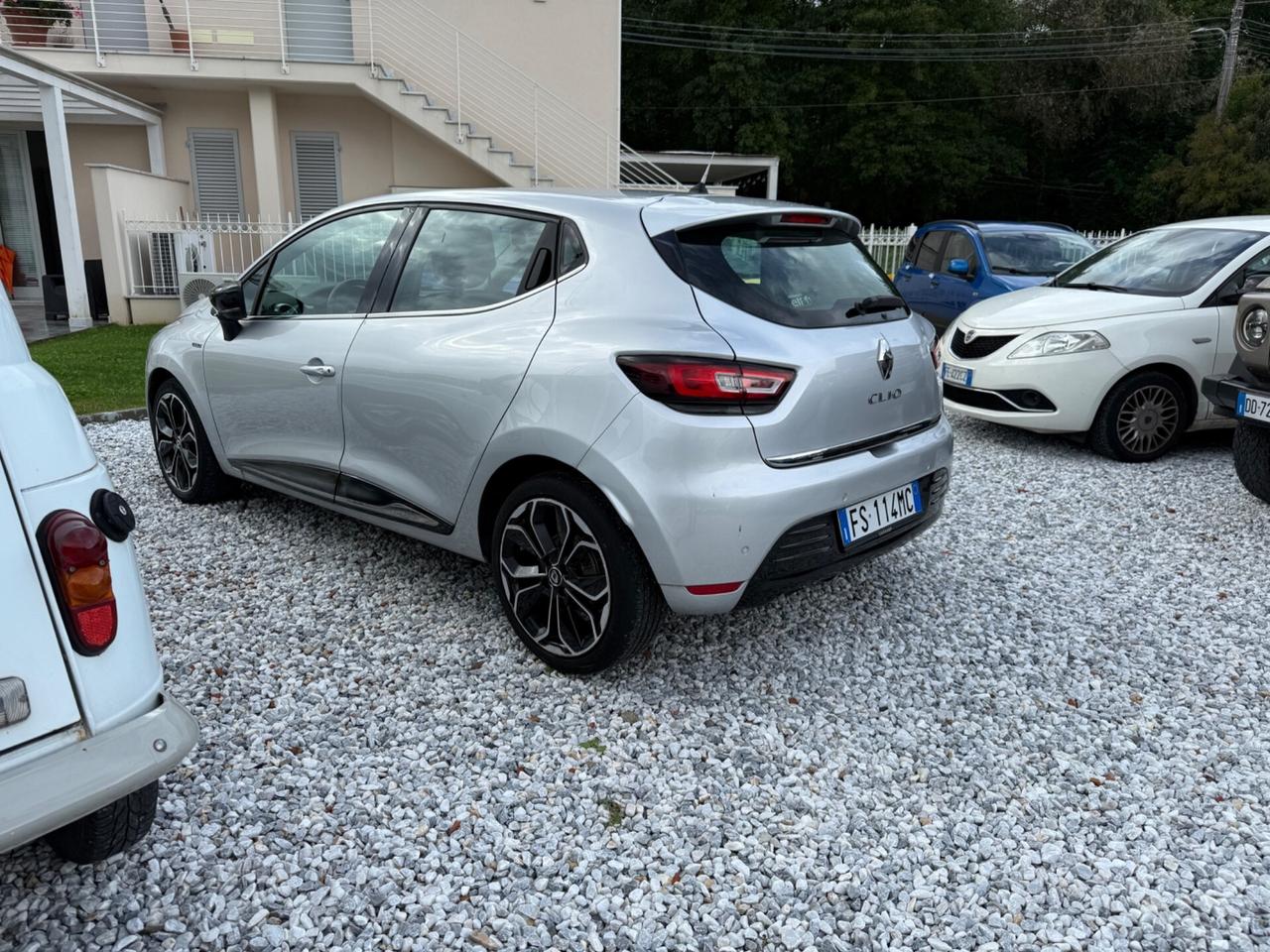 Renault Clio dCi 8V 90 CV 5 porte Duel2 EURO 6
