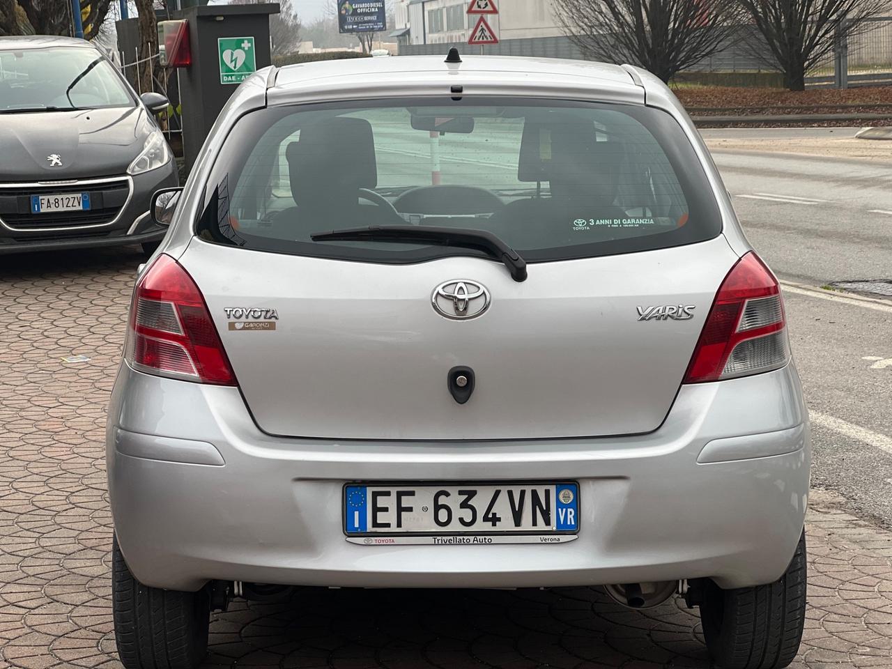 Toyota Yaris 1.0 benz - Garanzia 12 Mesi