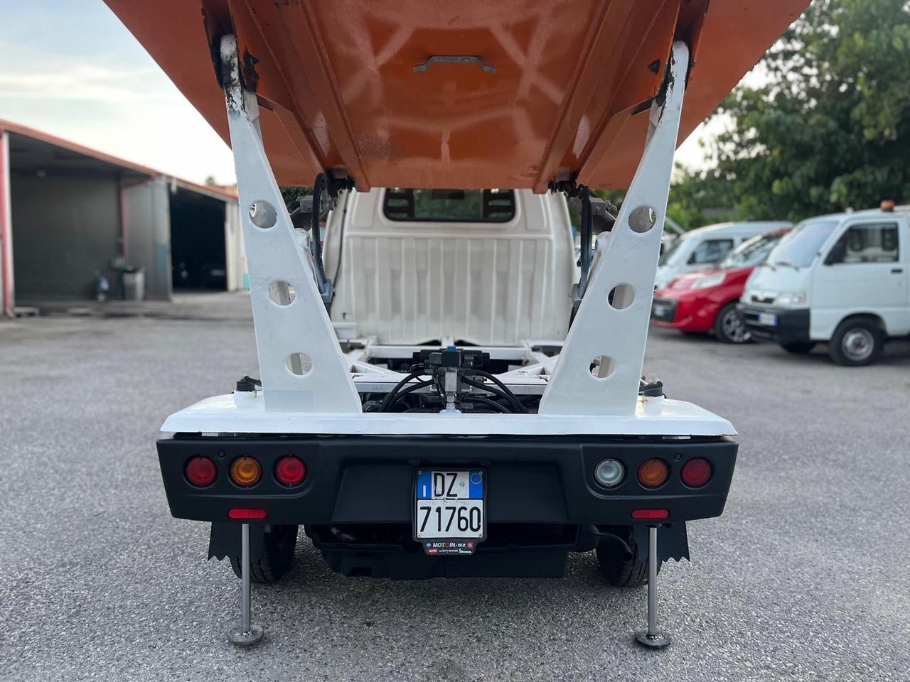 Piaggio quargo con vasca/rib.-700cc- Diesel -2014