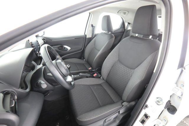TOYOTA Yaris Yaris 1.0 5 porte Active