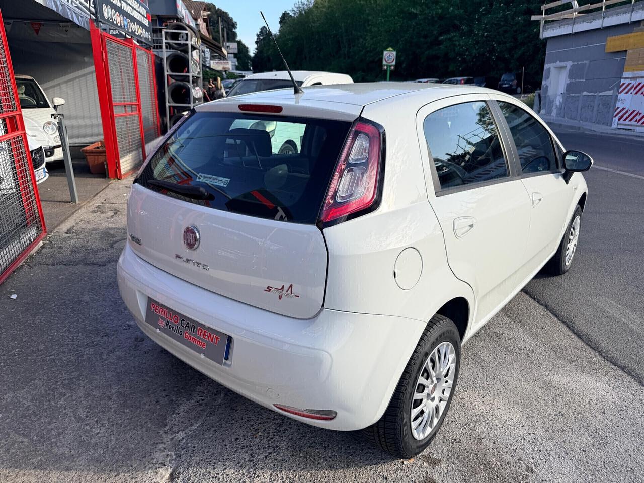 Fiat Punto 1.4 8V 5 porte Natural Power Street