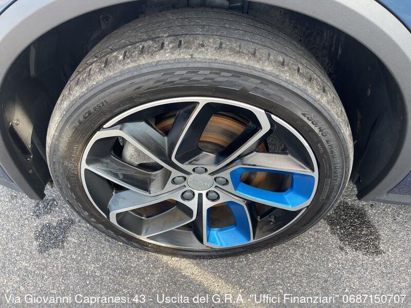 Lynk & Co 01 01 PHEV