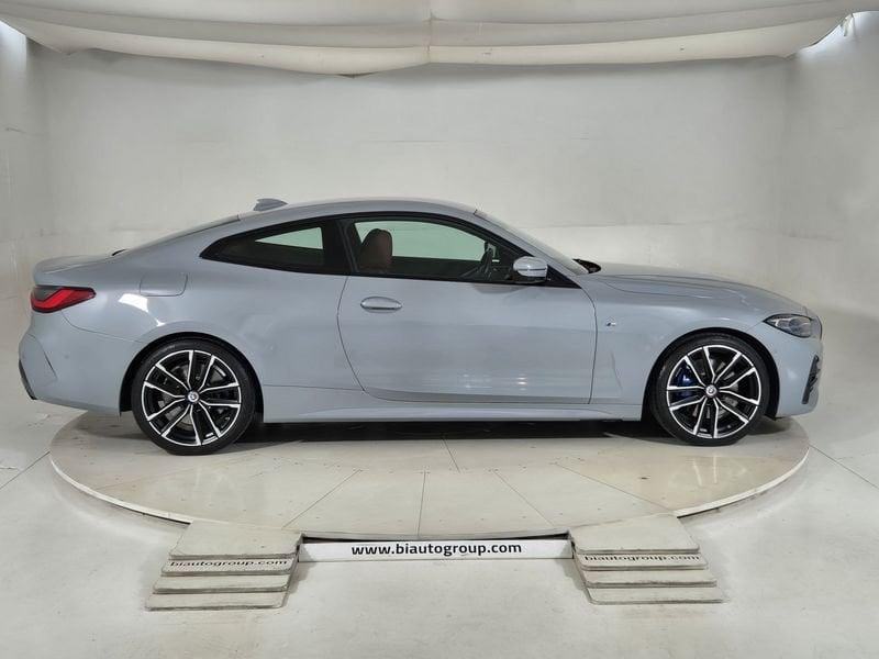BMW Serie 4 Coupé Serie 4 G22 2020 Coupe Diesel 420d Coupe mhev 48V Msport auto