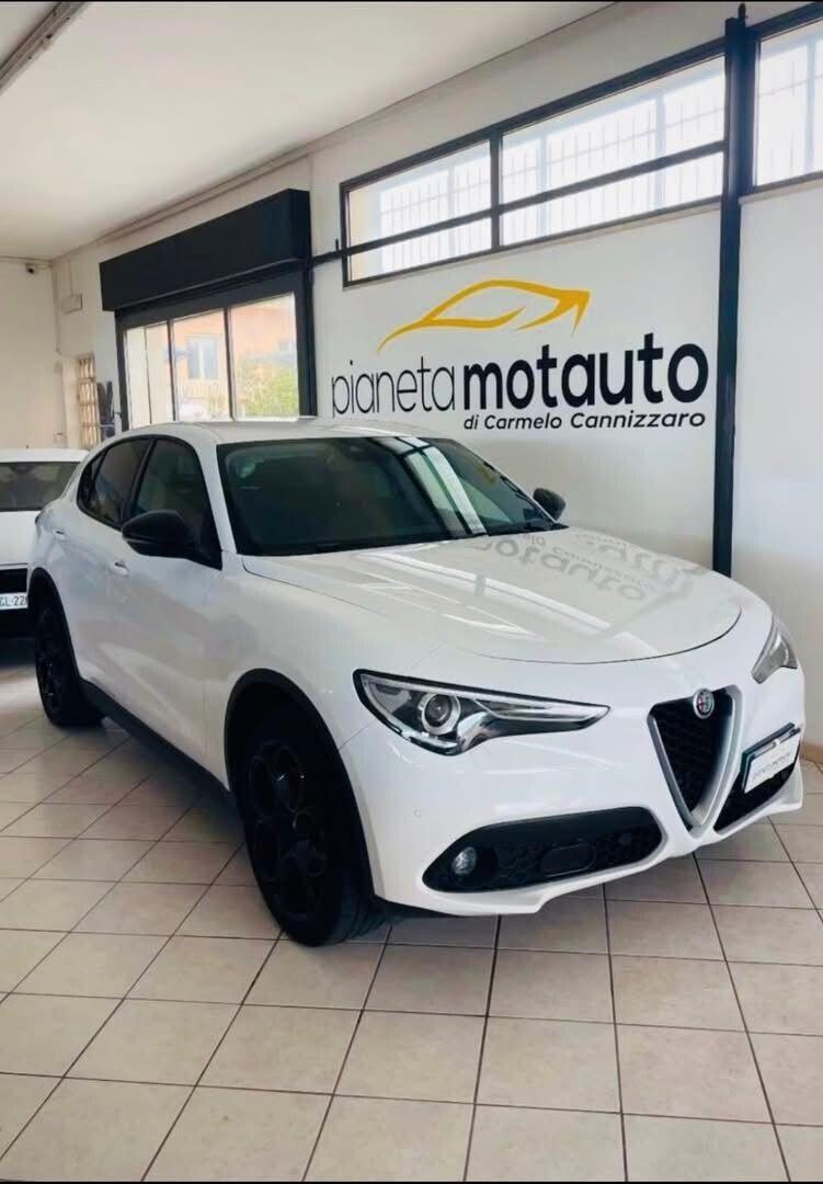 Alfa Romeo Stelvio 2.2 Turbodiesel 210 CV AT8 Q4 Super