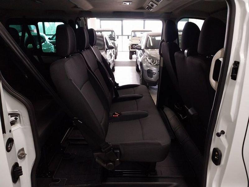 Nissan Primastar PRIM BUS L1H1 27Q 150CV AUT - X1