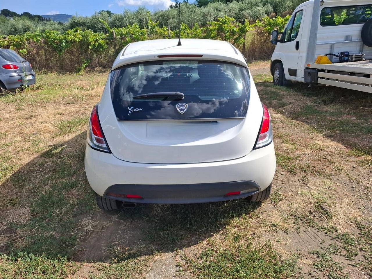 LANCIA YPSILON 1.2 BENZINA GPL ECOCHIC SINISTRATA