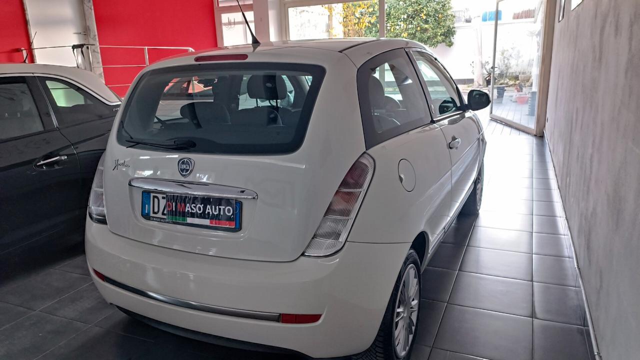 Lancia Ypsilon 1.4 Oro Ecochic GPL