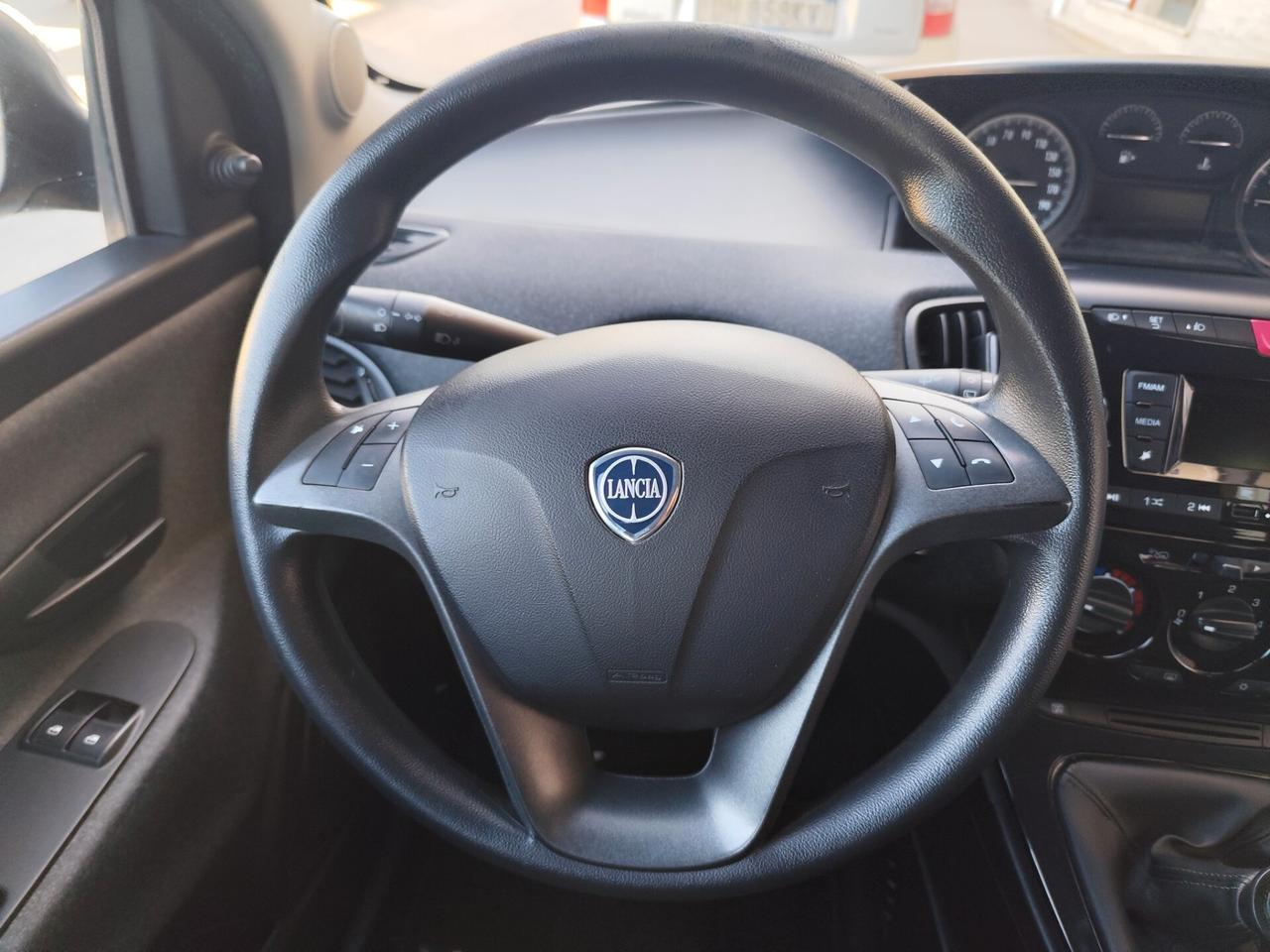 Lancia Ypsilon 1.2 69 CV 5 porte GPL Ecochic Gold