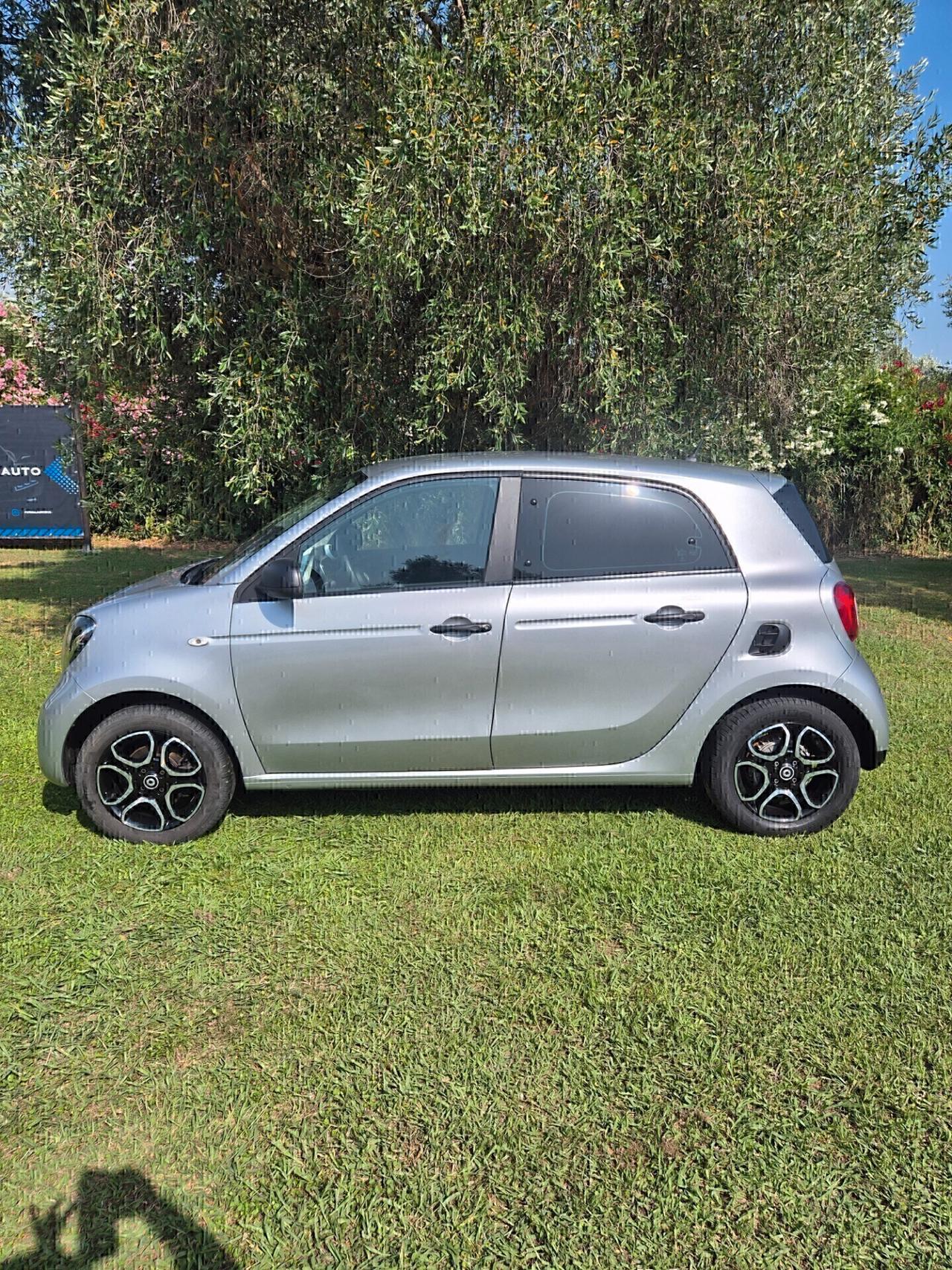 Smart ForFour 70 1.0 Youngster.