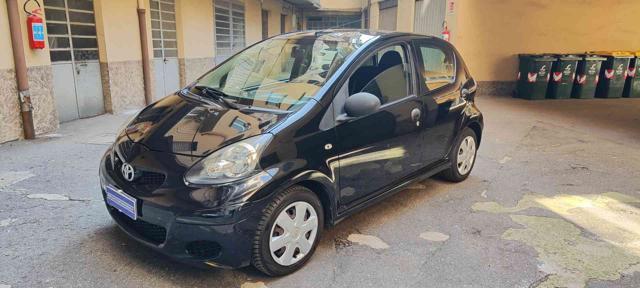 TOYOTA Aygo 1.0 12V VVT-i 5 porte Now Connect