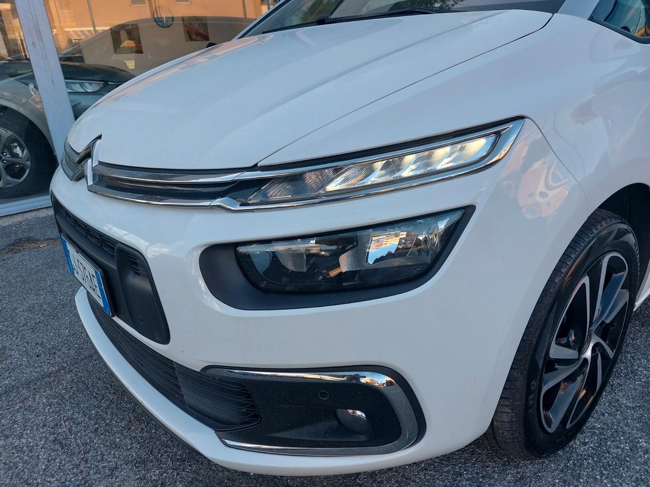 Citroen C4 BlueHDi 130 S&S EAT8 Shine