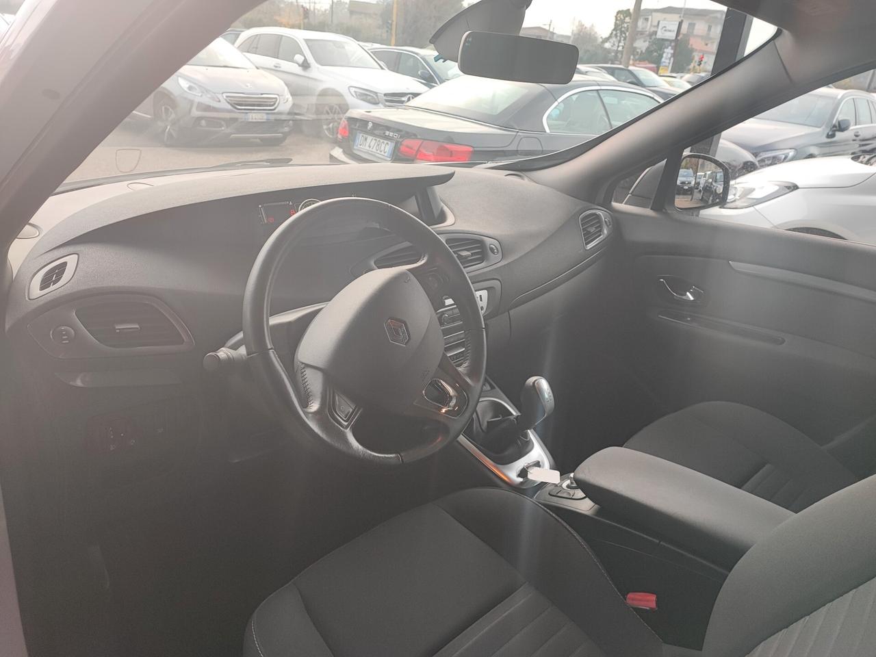 Renault Scenic Scénic XMod dCi 110 CV EDC Bose