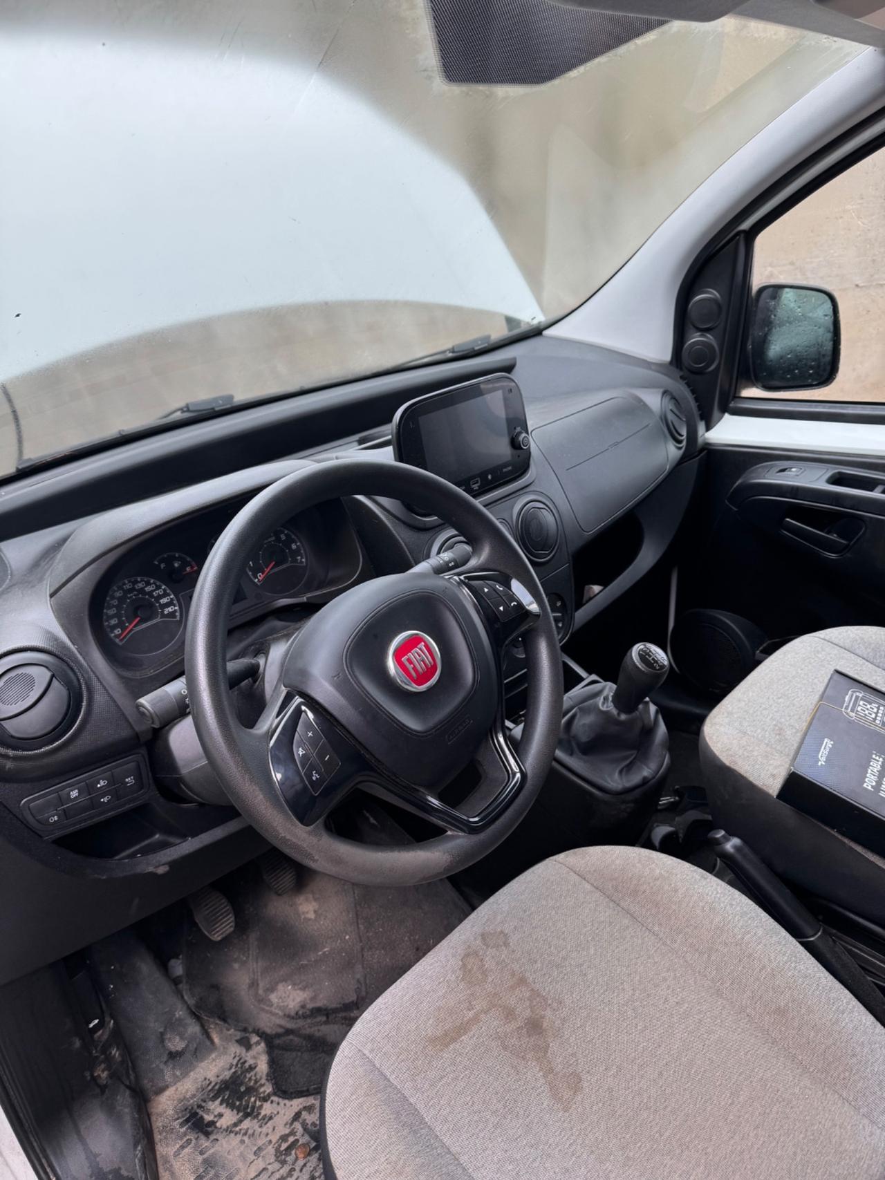 Fiat Fiorino 1.3 MJT 95CV sinistrato incidentato