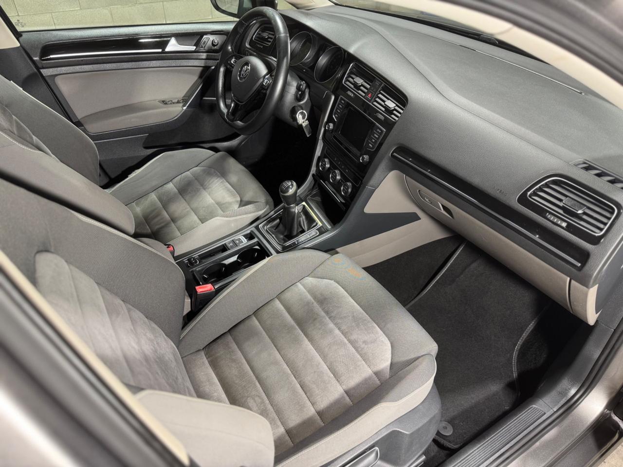 Volkswagen Golf 2.0 TDI Highline CINGHIA FATTA