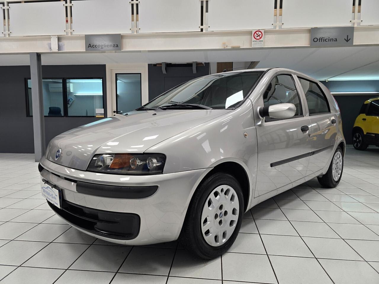 Fiat Punto 1.2i cat 5 porte NEOPATENTATI