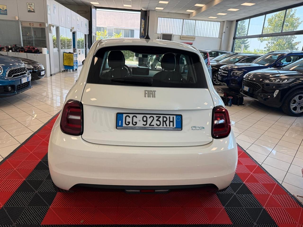 Fiat 500 500e Berlina 42 kWh Icon