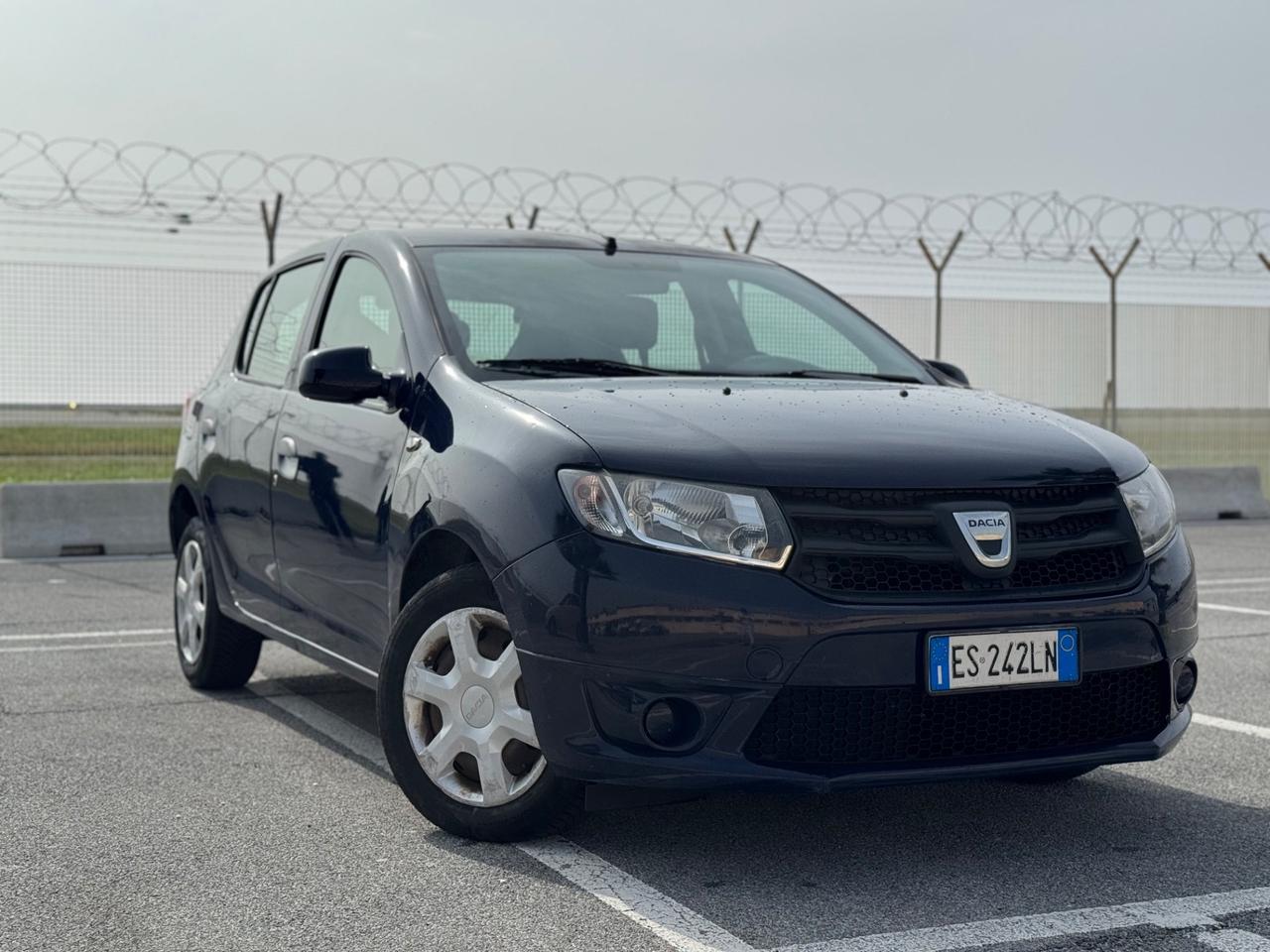 DACIA SANDERO 1.2 BENZINA 75CV NEO PATENTATI 12 MESI DI GARANZIA