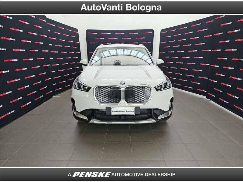 BMW iX1 eDrive 20 X-Line