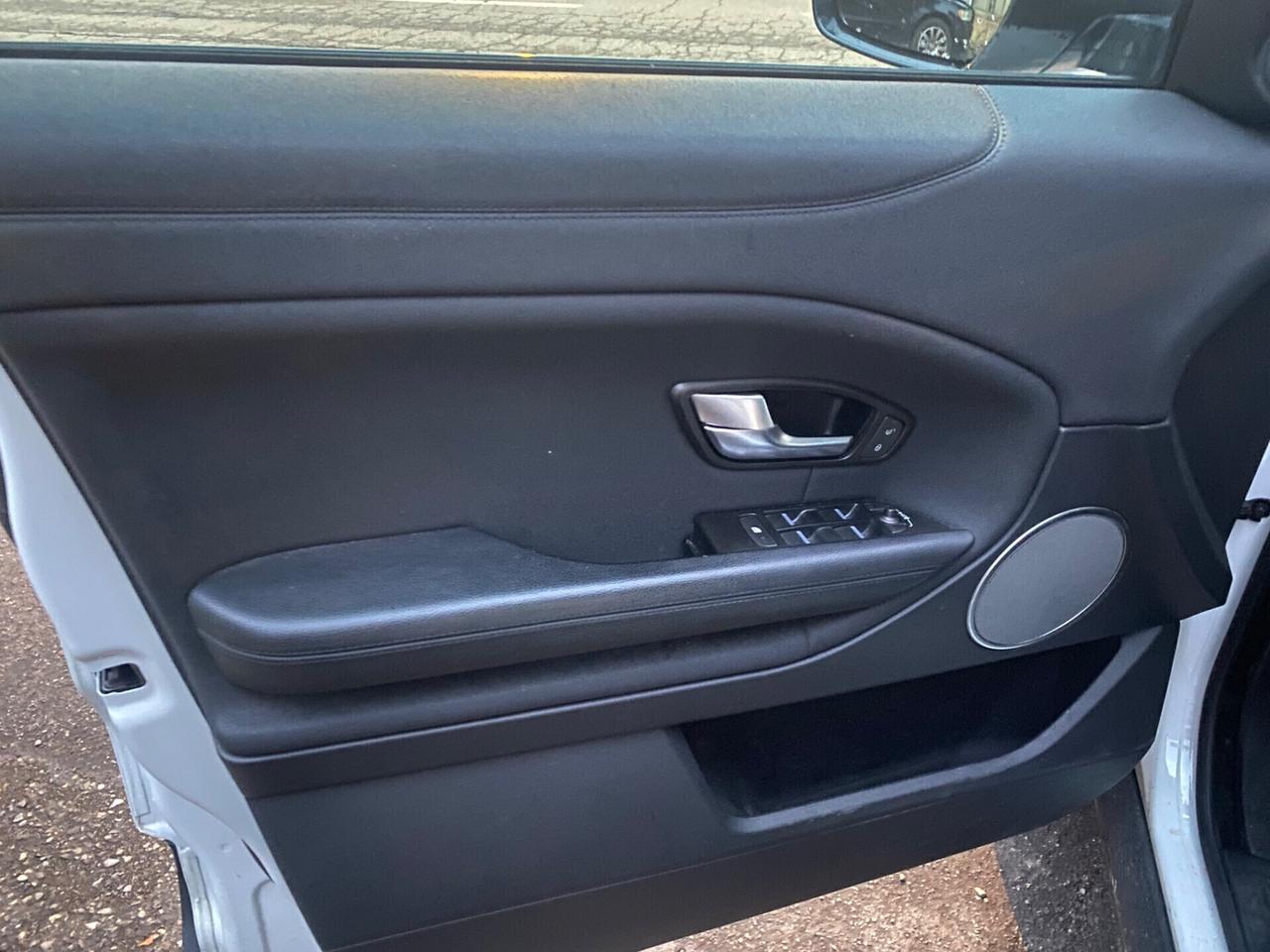 Land Rover Range Evoque 2.0 TD4 150 CV 5p. SE Dynamic