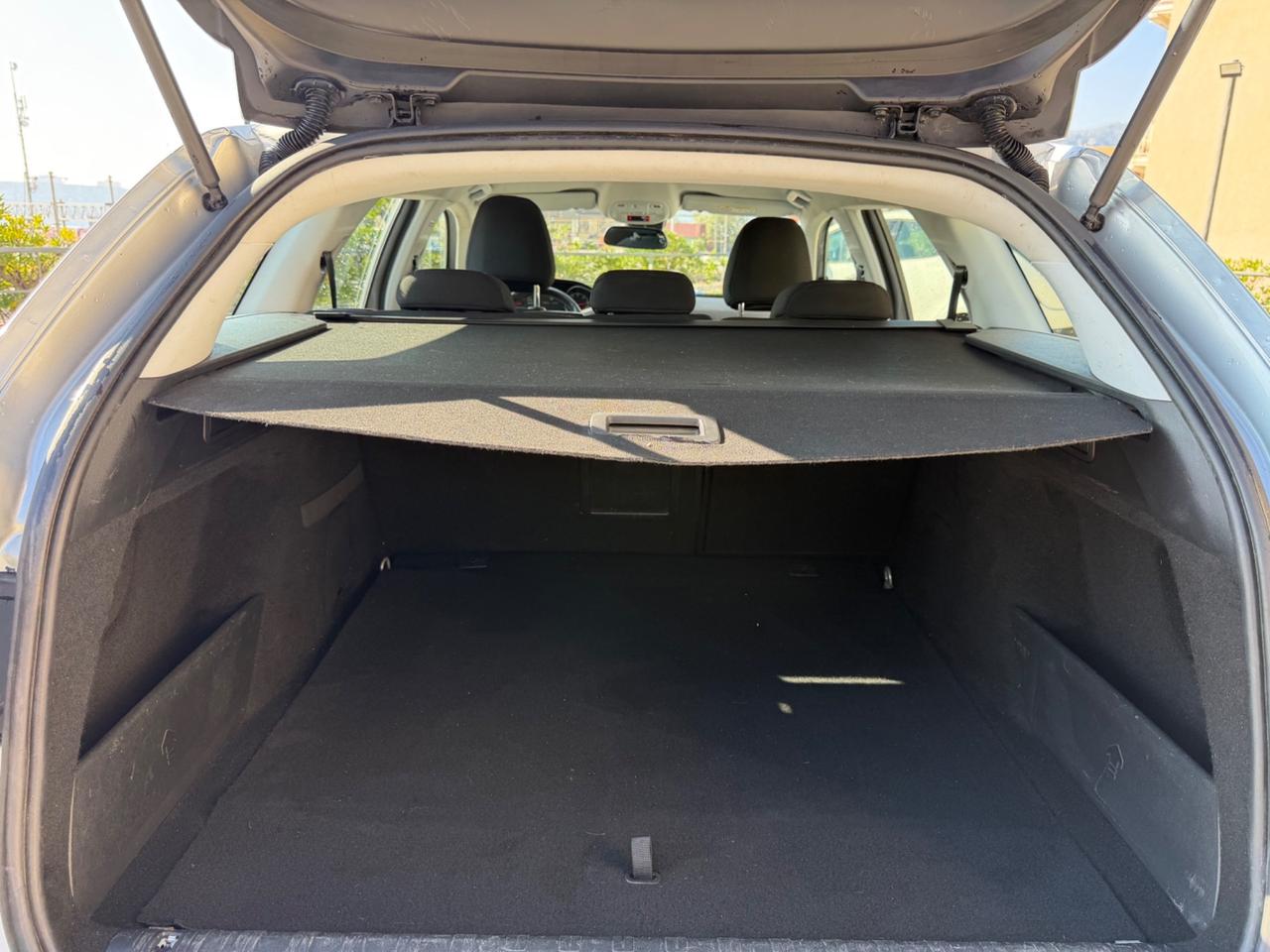 Peugeot 308 1.6hdi 92cv euro5 - 2014 unico proprietario