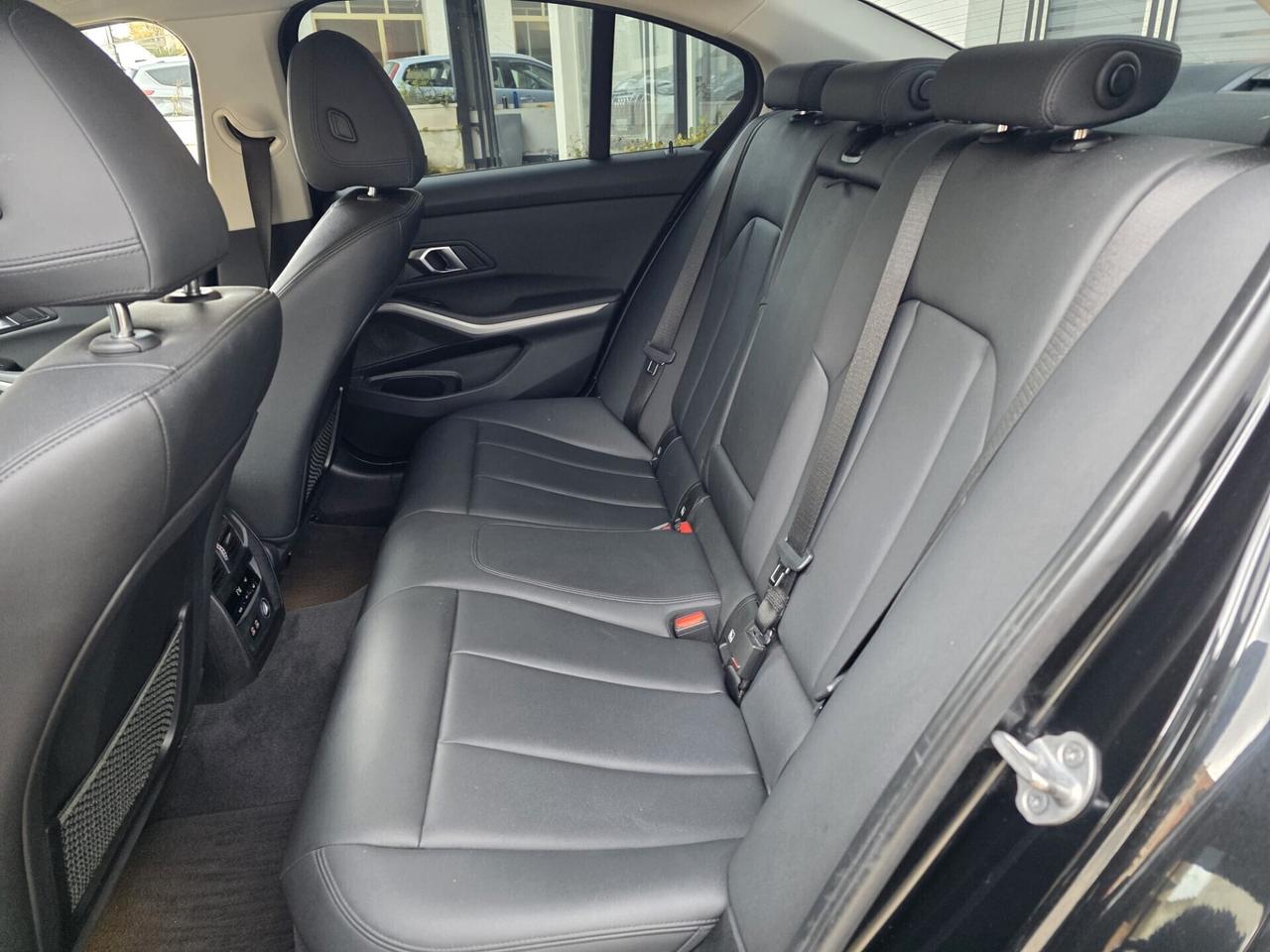 Bmw 320d 190CV xDrive Sport IDENTITY BLACK