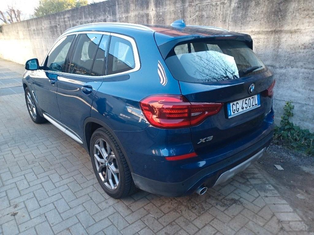 BMW X3 18D 150CV STEPTRONIC 48V S-DRIVE XLINE ( FARI LED - BMW DIGITAL COCKPIT - AMBIENT LIGHTS - PELLE - CLIMA TRIZONA - NAVI - CARPLAY - PARK ASSISTANT - TELECAMERA POST. - CERCHI 19 )