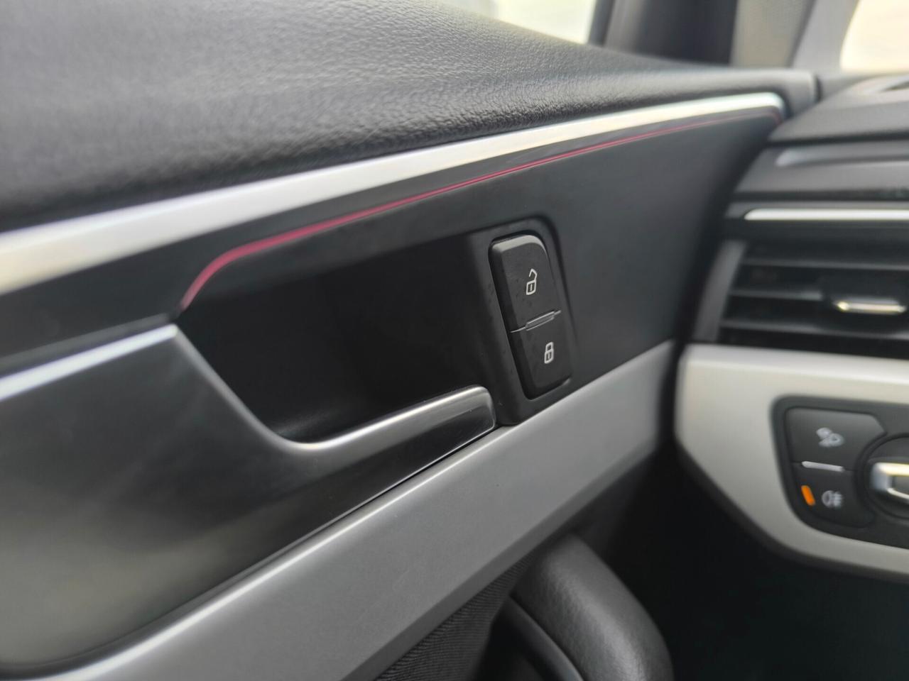 AUDI A4 AVANT BUSINESS PLUS 2.0 TDI 136cv 11/2022 TAGLIANDI AUDI